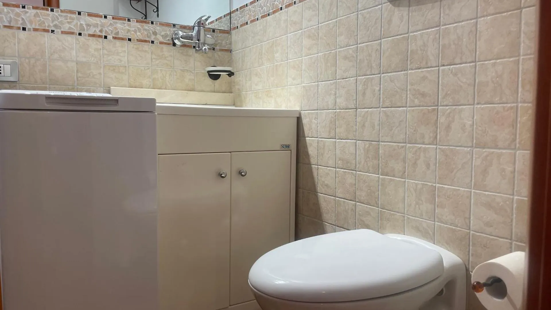 Civico 46 - Old Town Apartment Alghero Italy